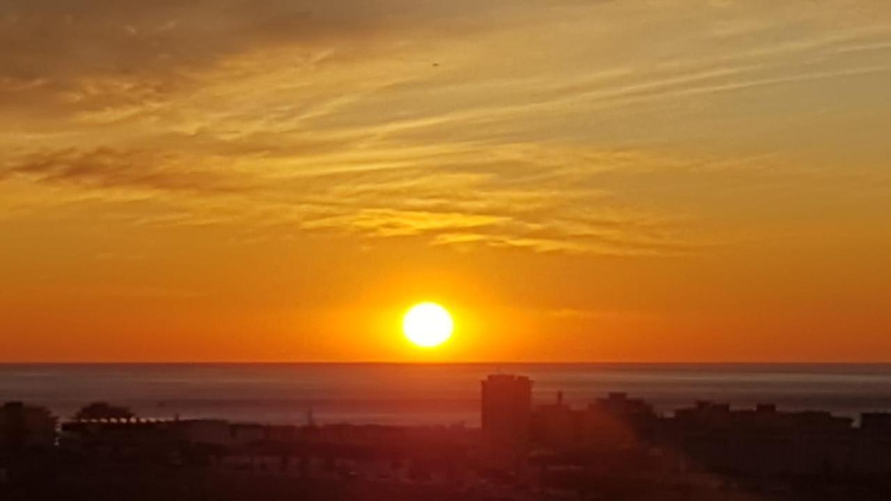 Apartamento Carihuela Playa Appartement Torremolinos Buitenkant foto